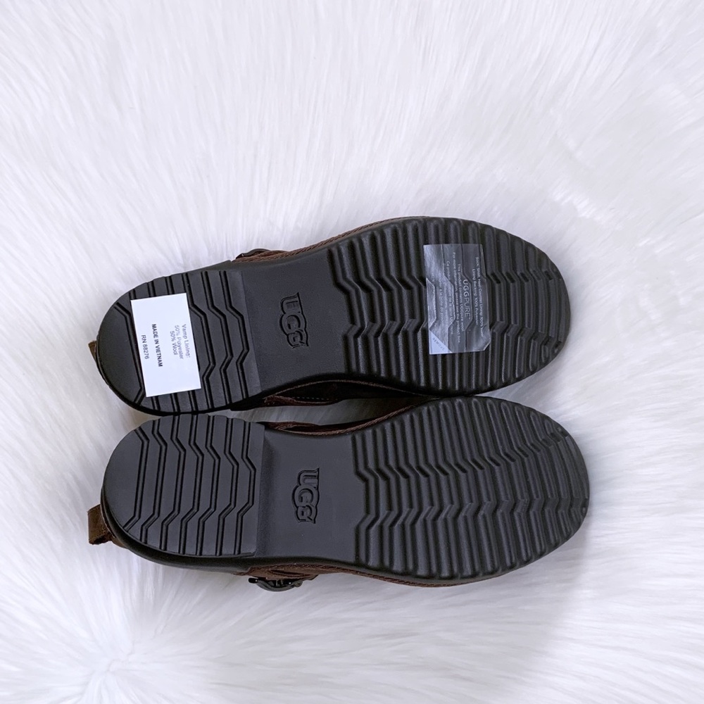 UGG Cheyne Waterproof Booties - Picture 8 of 8